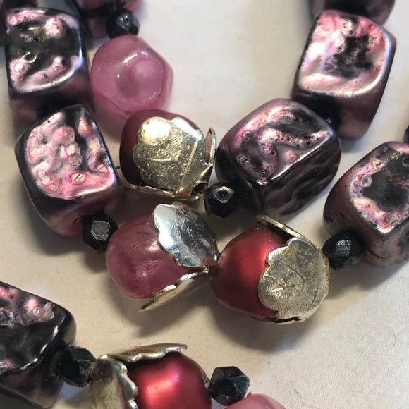 Vintage Costume Jewelry Necklace with Matching Clip on Earrings Pink/Purple - Picture 7 of 13